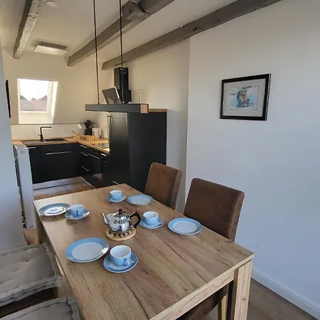 Dinas Huus Holiday home *